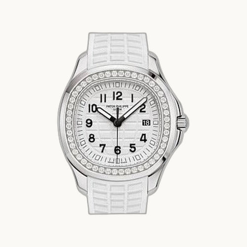Patek Philippe Aquanaut 5267/200A-010 Green Luce Ladies - Open Wrist